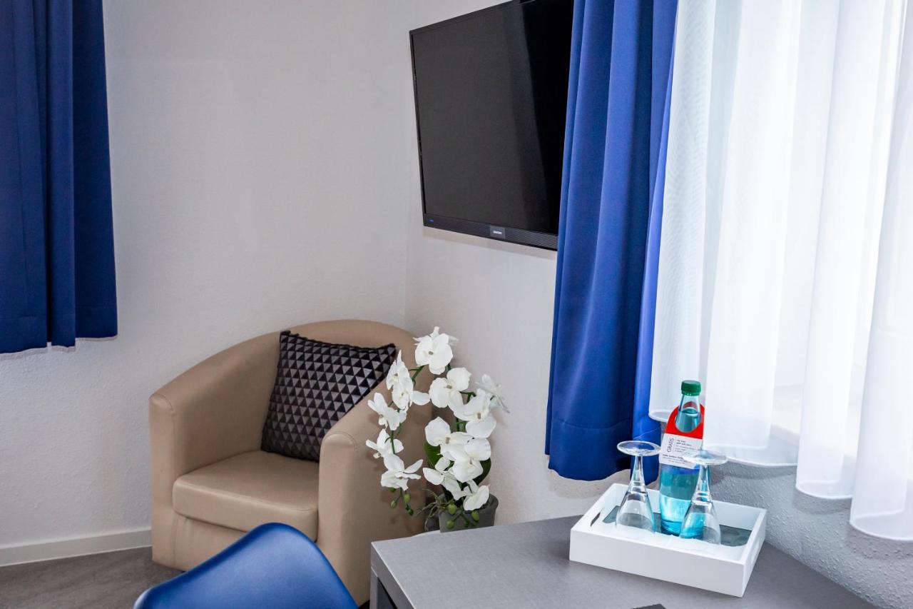 Hotel "Zur Muehle" Хойерсверда Экстерьер фото