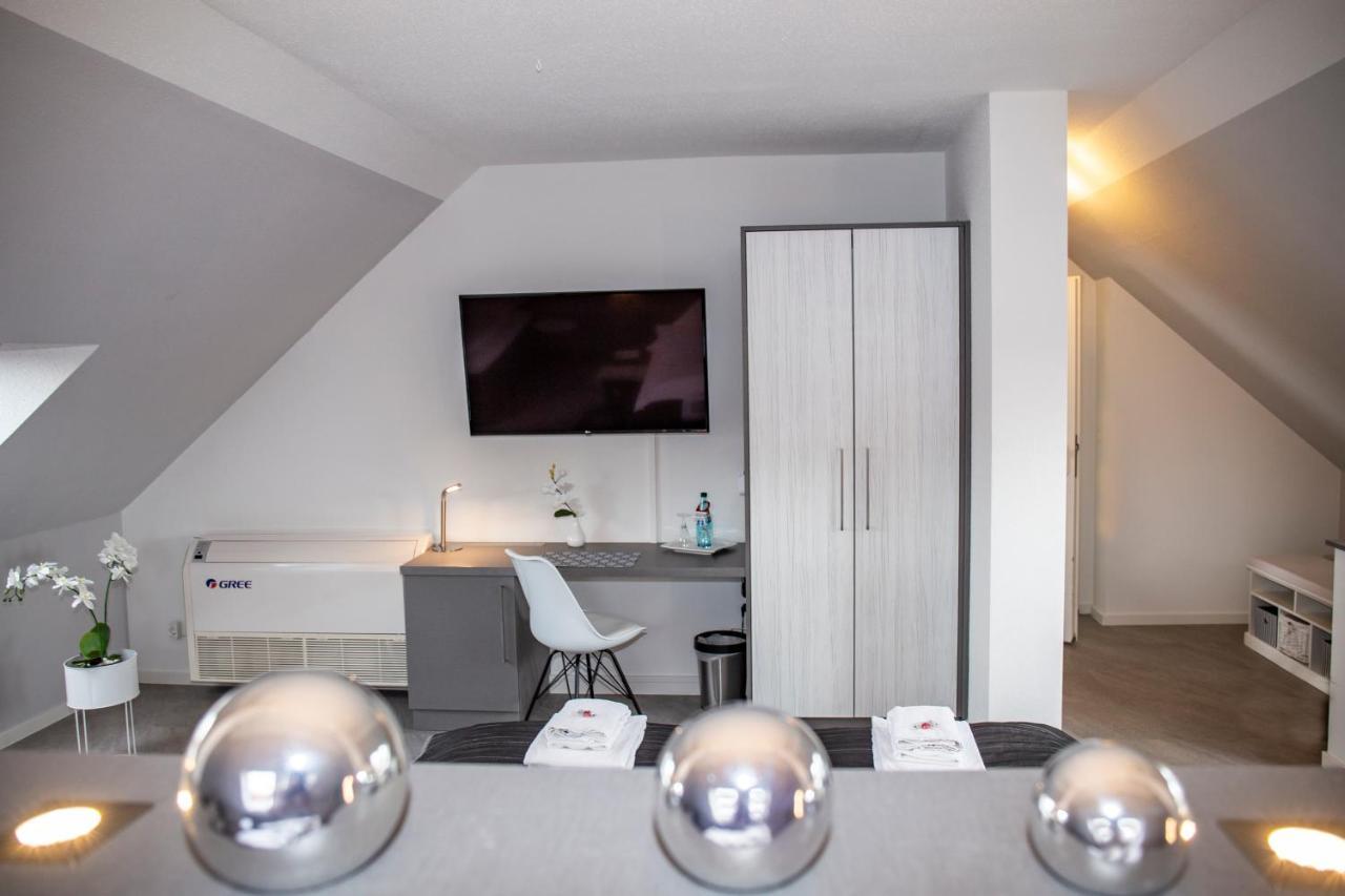 Hotel "Zur Muehle" Хойерсверда Экстерьер фото